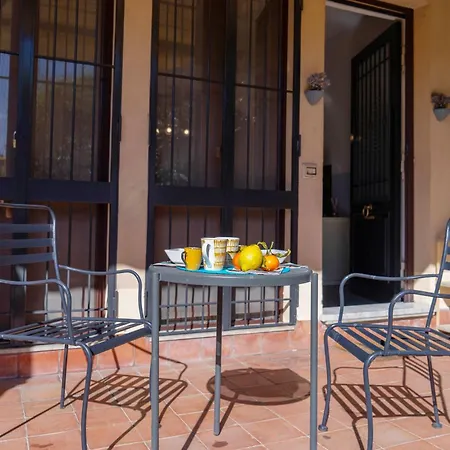 Indaco Garden House
